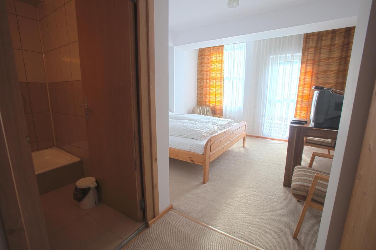 Hotel Time-Out - Valea Oltului Balota  Exteriér fotografie